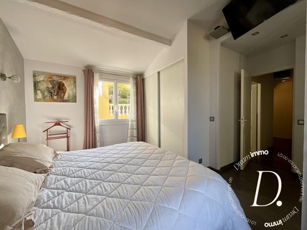 Maison VUE MER & ville de 136m2 - 5 pièces + studio indépendant avec garage