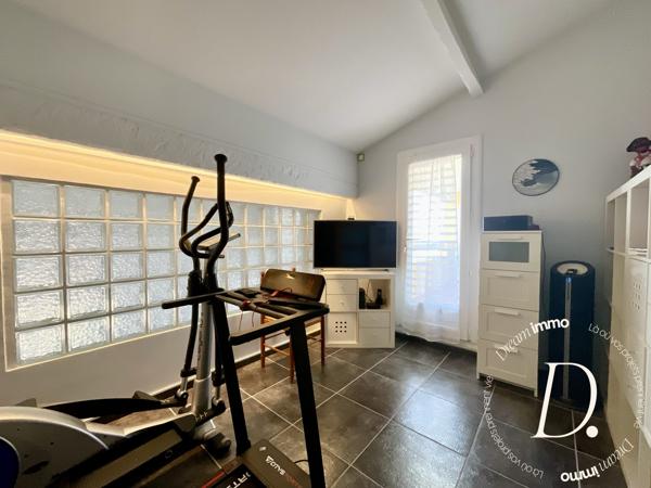 Maison VUE MER & ville de 136m2 - 5 pièces + studio indépendant avec garage