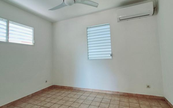 Appartement à louer    3 pièces •  Sainte-Rose