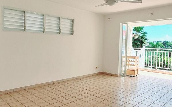 Appartement à louer    3 pièces •  Sainte-Rose
