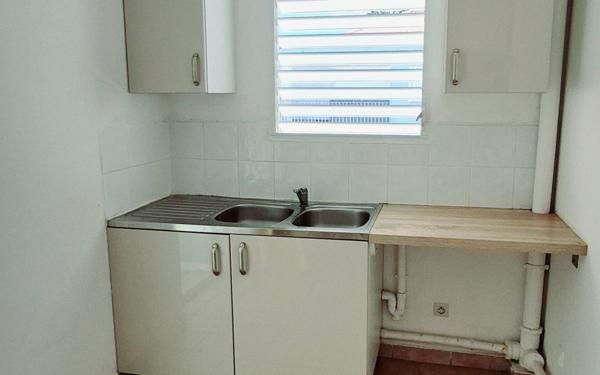 Appartement à louer    3 pièces •  Sainte-Rose