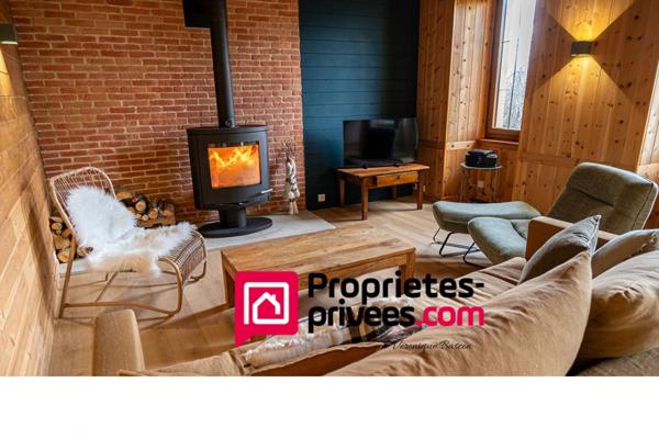 Maison de caractère  Atypique de 210 M2 du 18ème Siècle Rénové