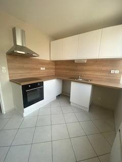 SAINT ANDRE LES VERGERS – T3 avec balcon et parking