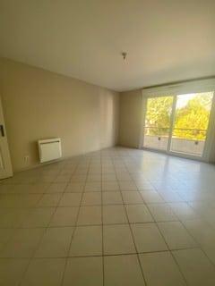 SAINT ANDRE LES VERGERS – T3 avec balcon et parking