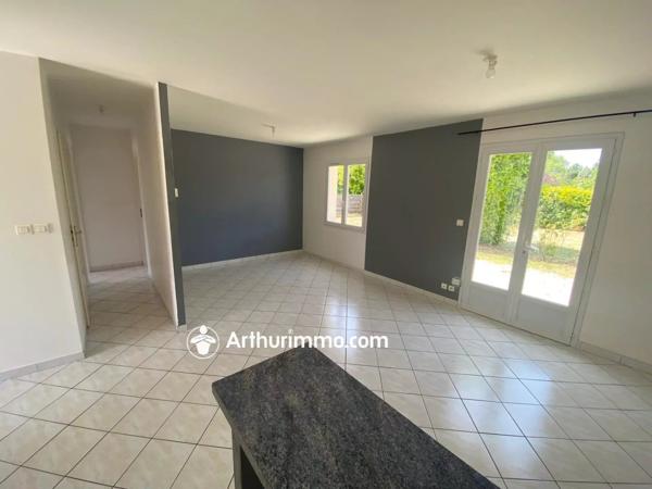 Vente                                                      Maison
                        
                     3 pièces                      69 m2                     à Matha