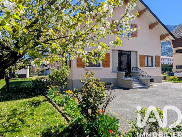 Maison à vendre 3 pièces 181,33 m² Saint-Pierre-en-Faucigny