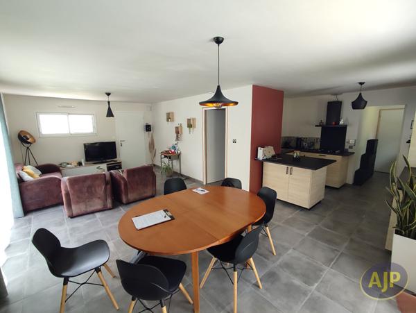 Maison à louer Montaigu : 3 pièces, 70m² avec 2 chambre(s) à 815€ - AJP Immobilier Montaigu