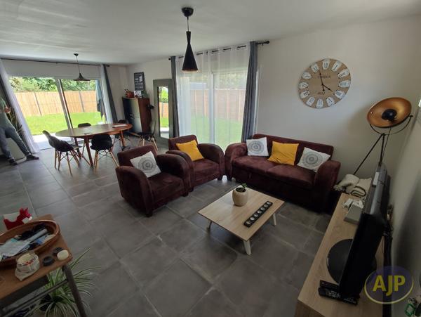 Maison à louer Montaigu : 3 pièces, 70m² avec 2 chambre(s) à 815€ - AJP Immobilier Montaigu