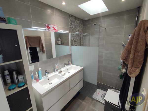 Maison à louer Montaigu : 3 pièces, 70m² avec 2 chambre(s) à 815€ - AJP Immobilier Montaigu