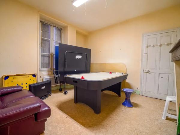 immeuble 10 pièces 283m² à vendre à Riscle
