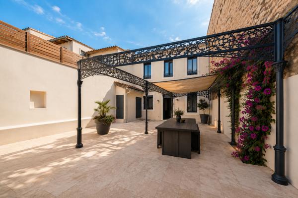 Maison de village T6 avec jardin & piscine Lezignan corbieres