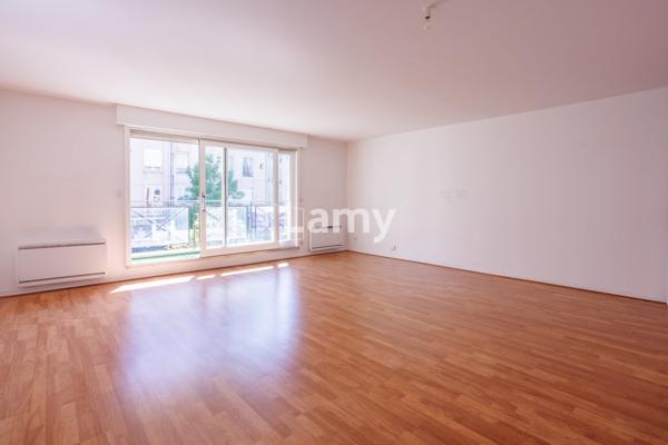 Appartement + box + annexe