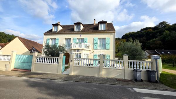 Maison spacieuse à vendre à Verneuil en Halatte - Référence C2248