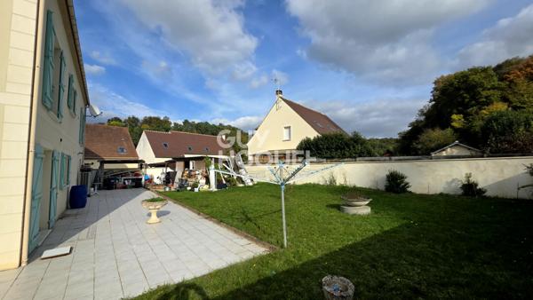 Maison spacieuse à vendre à Verneuil en Halatte - Référence C2248