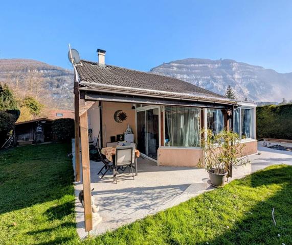 MAISON 5 PIECES AU CALME IDEALEMENT SITUEE