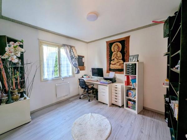 MAISON 5 PIECES AU CALME IDEALEMENT SITUEE