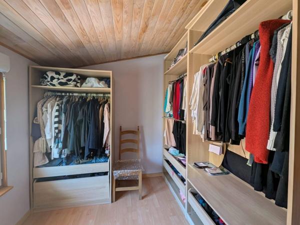 MAISON 5 PIECES AU CALME IDEALEMENT SITUEE