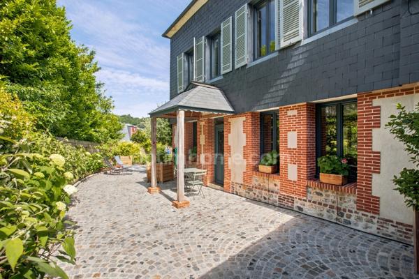 Maison de Maître d'Exception – Honfleur Intra-Muros –  Jardin – Double Carport – 158 m² - 4 chambres