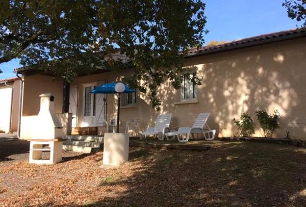Village vacances - 15 maisons - piscine - restauration Lentillac lauzes