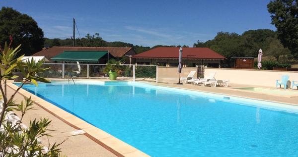 Village vacances - 15 maisons - piscine - restauration Lentillac lauzes