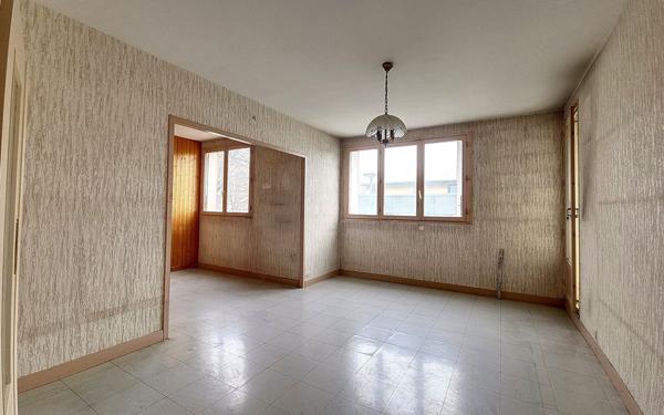 Appartement à vendre    5 pièces • 86,62 m2 Chenôve