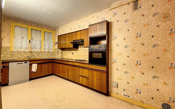 Appartement à vendre    5 pièces • 86,62 m2 Chenôve