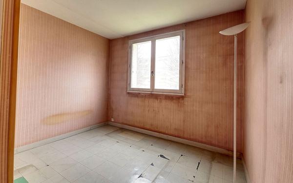 Appartement à vendre    5 pièces • 86,62 m2 Chenôve