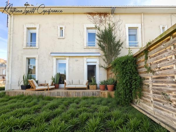 MAISON FAMILIALE ENTIÈREMENT RÉNOVÉE – VOLUMES GÉNÉREUX 7 PIECES PERIGUEUX (24)