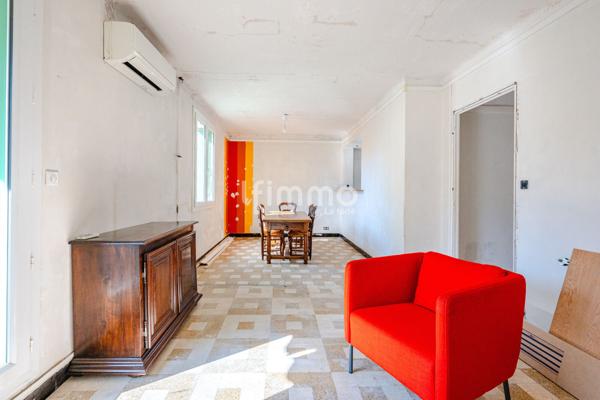 St Charles 13001 Appartement T3 avec balcons et vue dégagée à rénover