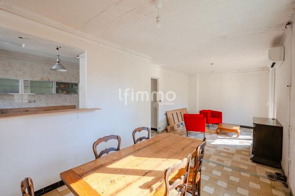 St Charles 13001 Appartement T3 avec balcons et vue dégagée à rénover