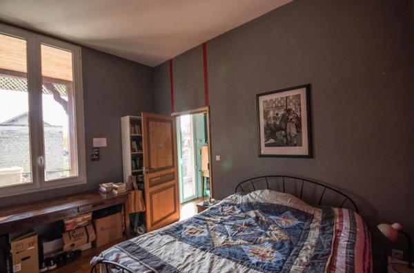 A Mirande maison de ville avec jardin