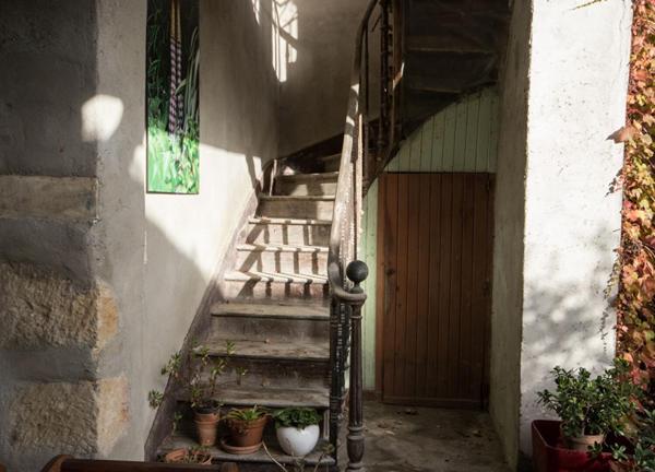 A Mirande maison de ville avec jardin