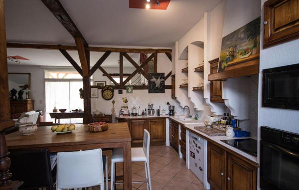 A Mirande maison de ville avec jardin