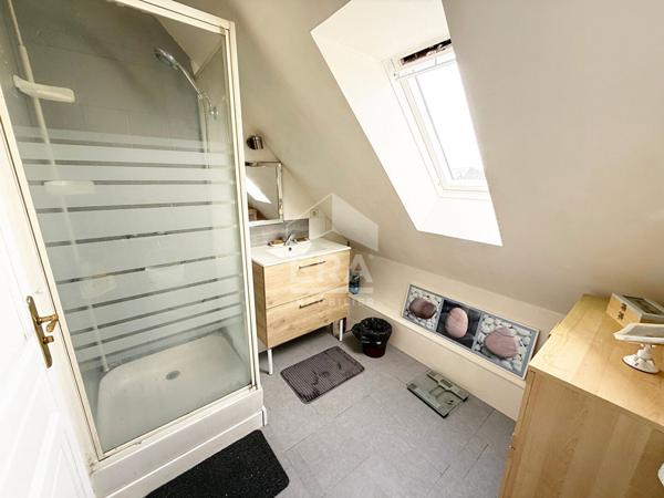 Maison individuelle - 4 chambres - 542 m² de parcelle.