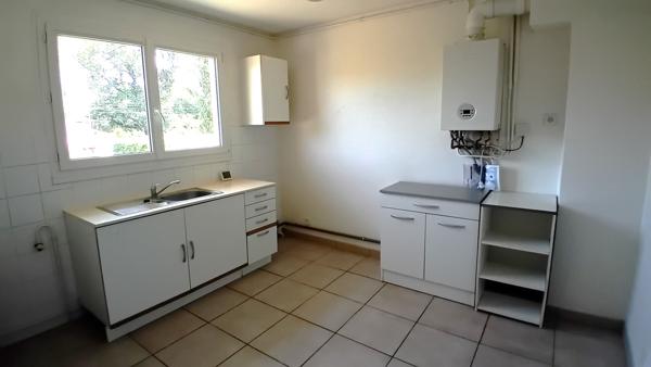 A louer Appartement T3 Mont De Marsan balcon 1er étage jardin commun
