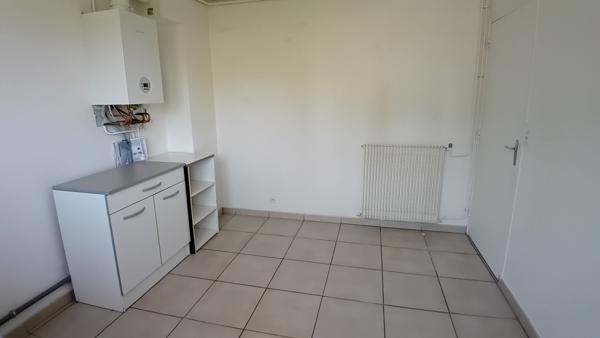 A louer Appartement T3 Mont De Marsan balcon 1er étage jardin commun