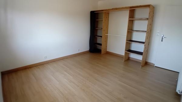 A louer Appartement T3 Mont De Marsan balcon 1er étage jardin commun