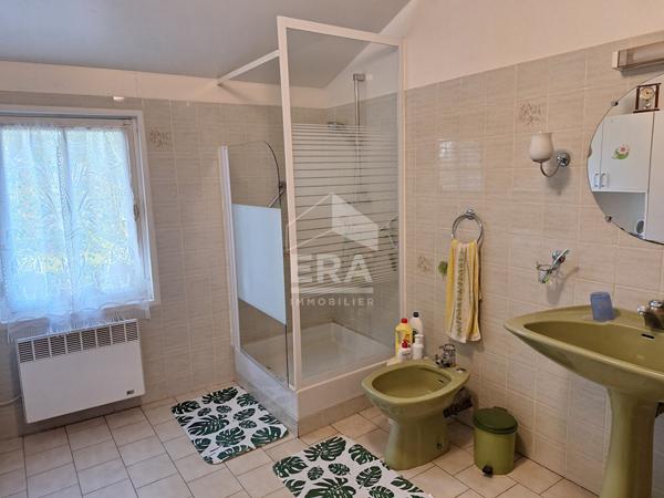 Maison de campagne à 10 minutes de Montpon Ménestérol.