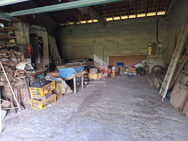 Maison de campagne à 10 minutes de Montpon Ménestérol.