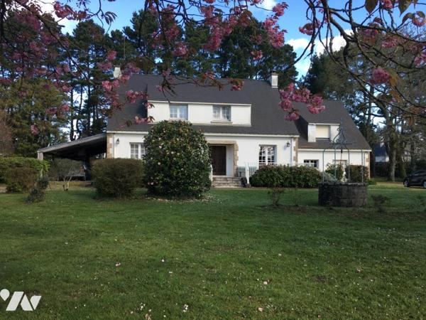 VANNES Océane, maison 1978, parc 3900 m² en zone Uca.