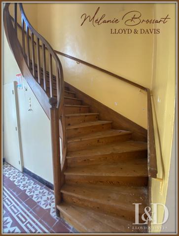 Cœur de ville de Marans, immeuble à rénover au potentiel garanti