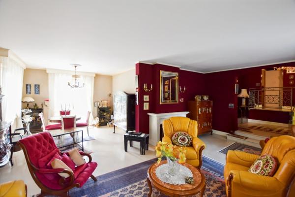 Propriete à vendre à ANTULLY avec terrain de 4577 m2