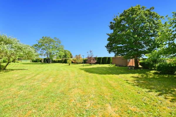Propriete à vendre à ANTULLY avec terrain de 4577 m2