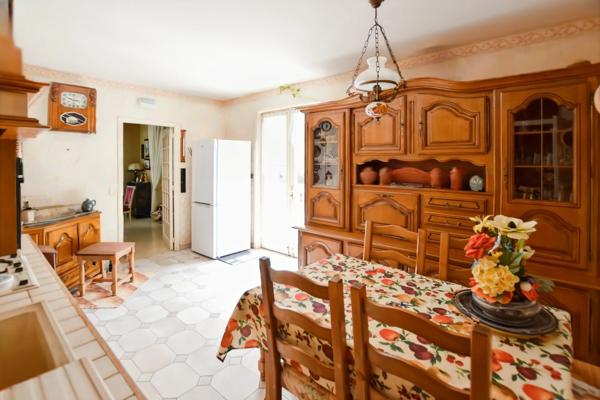 Propriete à vendre à ANTULLY avec terrain de 4577 m2