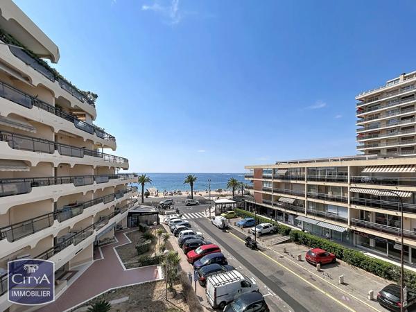 Appartement à vendre 2 pièces 49.01m² Fréjus (83600)