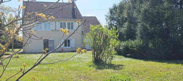 A VENDRE Maison de 115 m² Habitables sur la commune de BEAUMONT DU GATINAIS Beaumont-du-Gâtinais (77890)