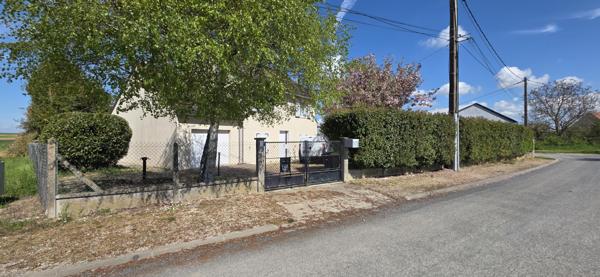 A VENDRE Maison de 115 m² Habitables sur la commune de BEAUMONT DU GATINAIS Beaumont-du-Gâtinais (77890)