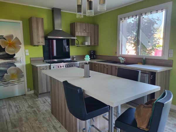 Maison à vendre 6 pièces AIRVAULT (79) Terrain 984 m²