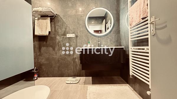 Maison 5 pièces - 105 m² Exclusivité efficity