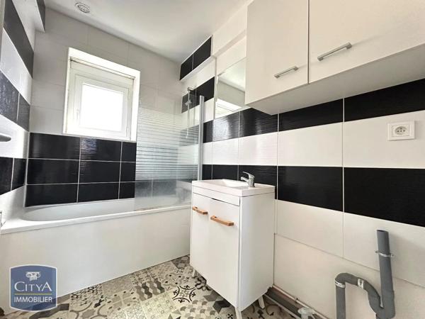 Appartement à louer 3 pièces 61.6m² Cambrai (59400)